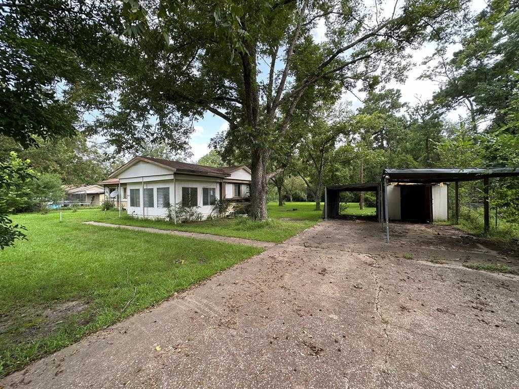 photo 1: 248 W Maple Street, Huntington TX 75949