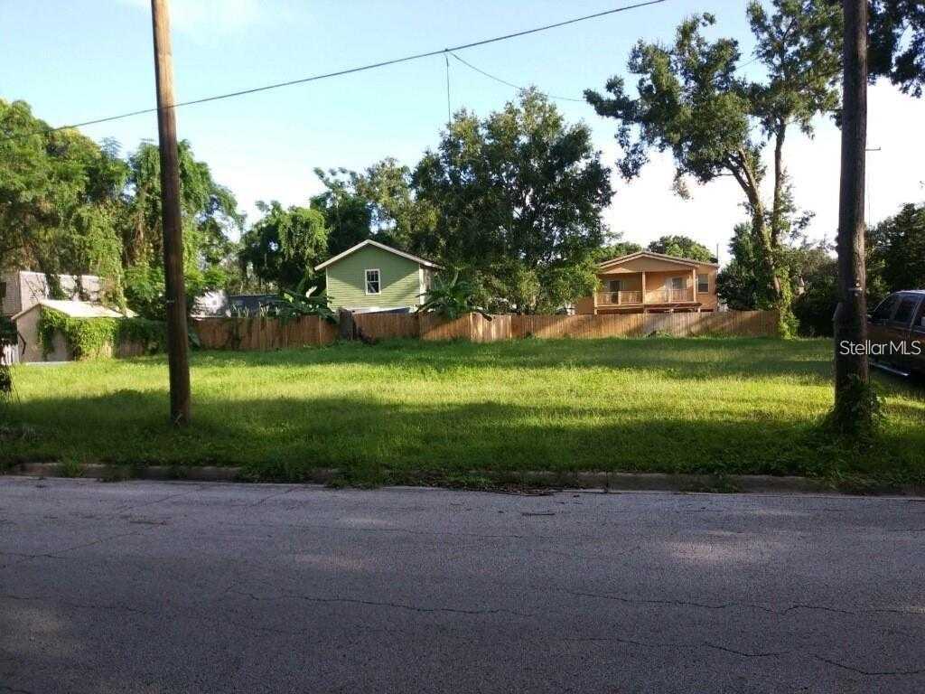 photo 2: 1322 NOBLE PLACE, ORLANDO FL 32801