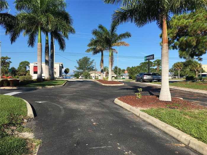 photo 1: 201 E BAY HEIGHTS ROAD, ENGLEWOOD FL 34223