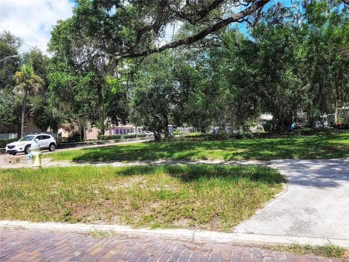 photo 5: 1060 9TH AVENUE N, ST PETERSBURG FL 33705