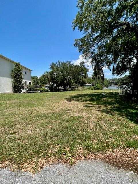 photo 2: 5732 RIVER BLUFF DRIVE, NEW PORT RICHEY FL 34652