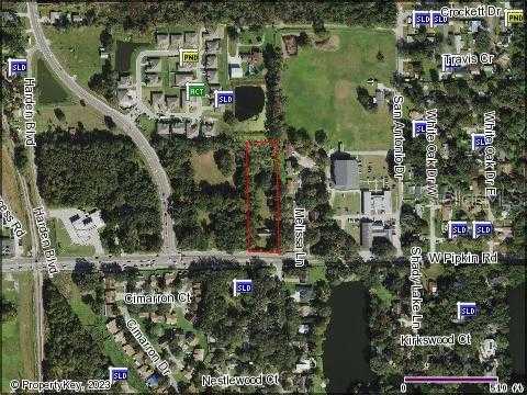 photo 3: 809 W PIPKIN ROAD, LAKELAND FL 33813