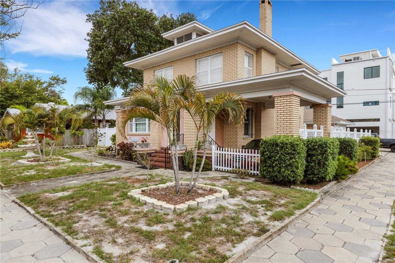 photo 3: 2701 1ST AVENUE S, ST PETERSBURG FL 33712