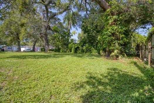 photo 2: NEWTON AVENUE S, ST PETERSBURG FL 33701