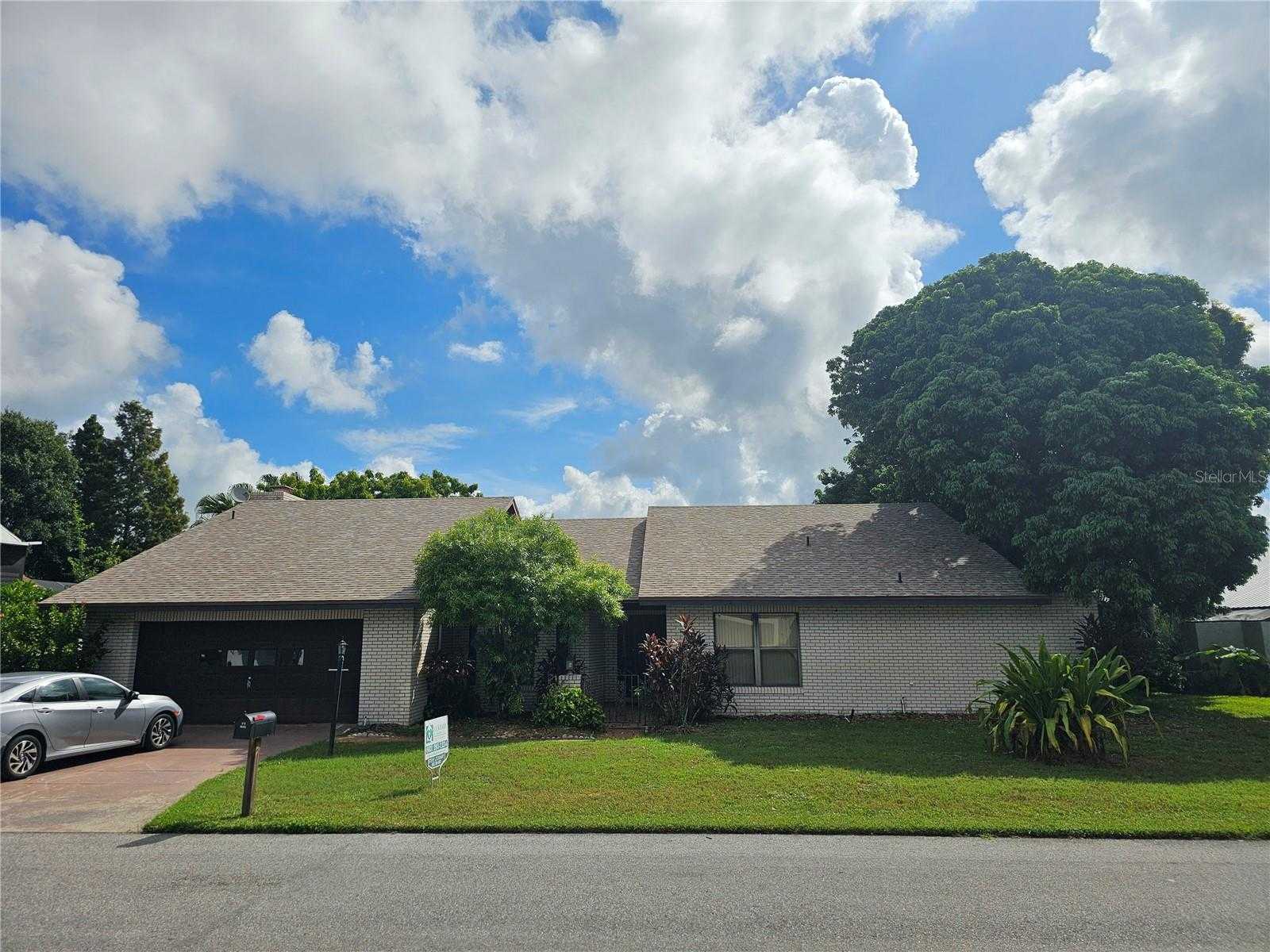 photo 1: 292 HERNANDO ROAD, WINTER HAVEN FL 33884