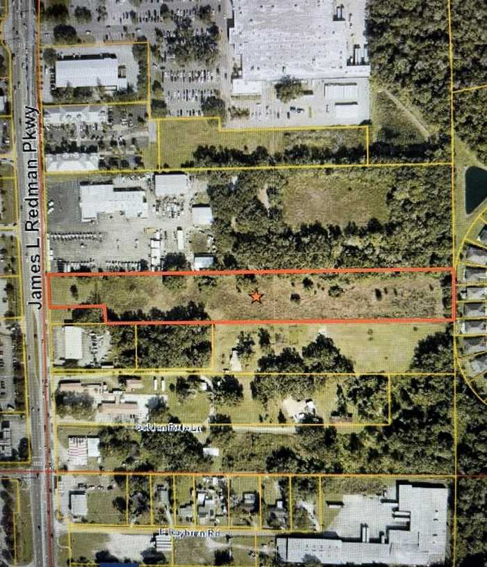 photo 2: 2906 JAMES L REDMAN PARKWAY, PLANT CITY FL 33566