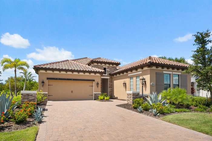 photo 2: 16616 COLLINGTREE CROSSING, LAKEWOOD RANCH FL 34202