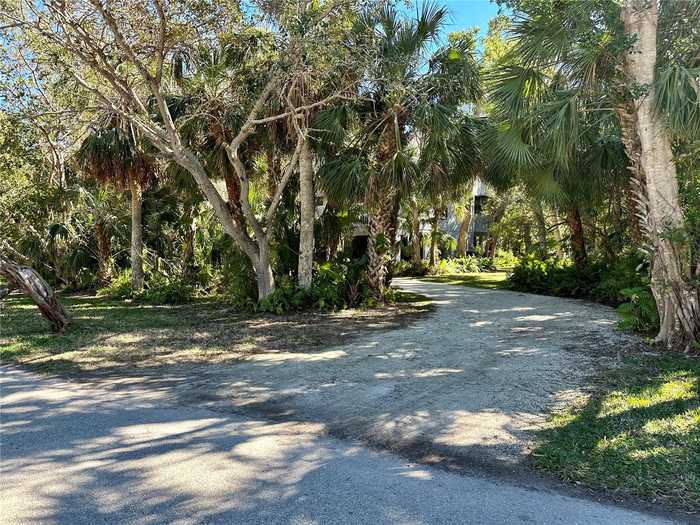 photo 1: ISLAND CIRCLE, SARASOTA FL 34242