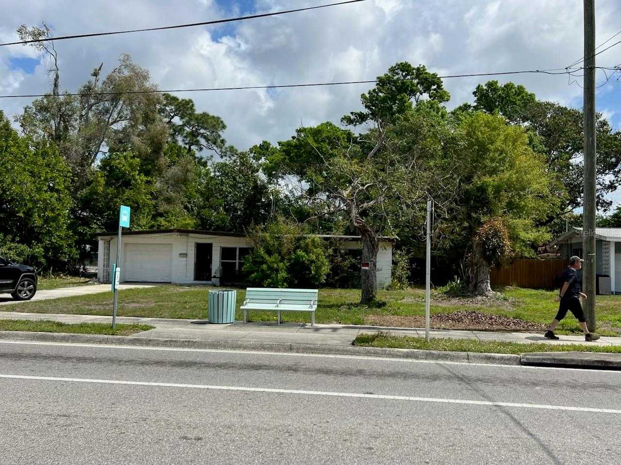 photo 3: 907 & 903 43RD STREET W, BRADENTON FL 34209