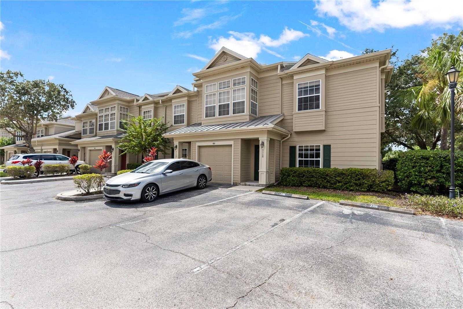 photo 1: 7718 PLANTATION CIRCLE, BRADENTON FL 34201