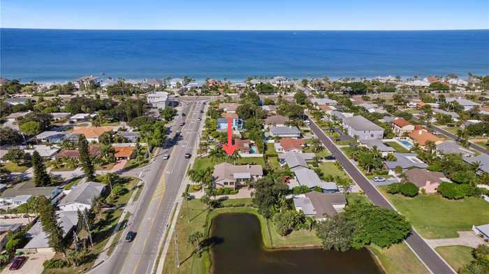 photo 2: CAUSEWAY BOULEVARD, BELLEAIR BEACH FL 33786