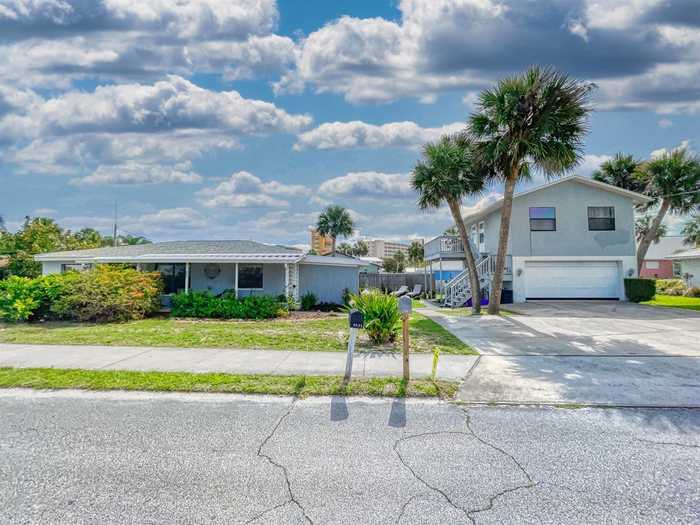 photo 1: 603 N Pine STREET, NEW SMYRNA BEACH FL 32169