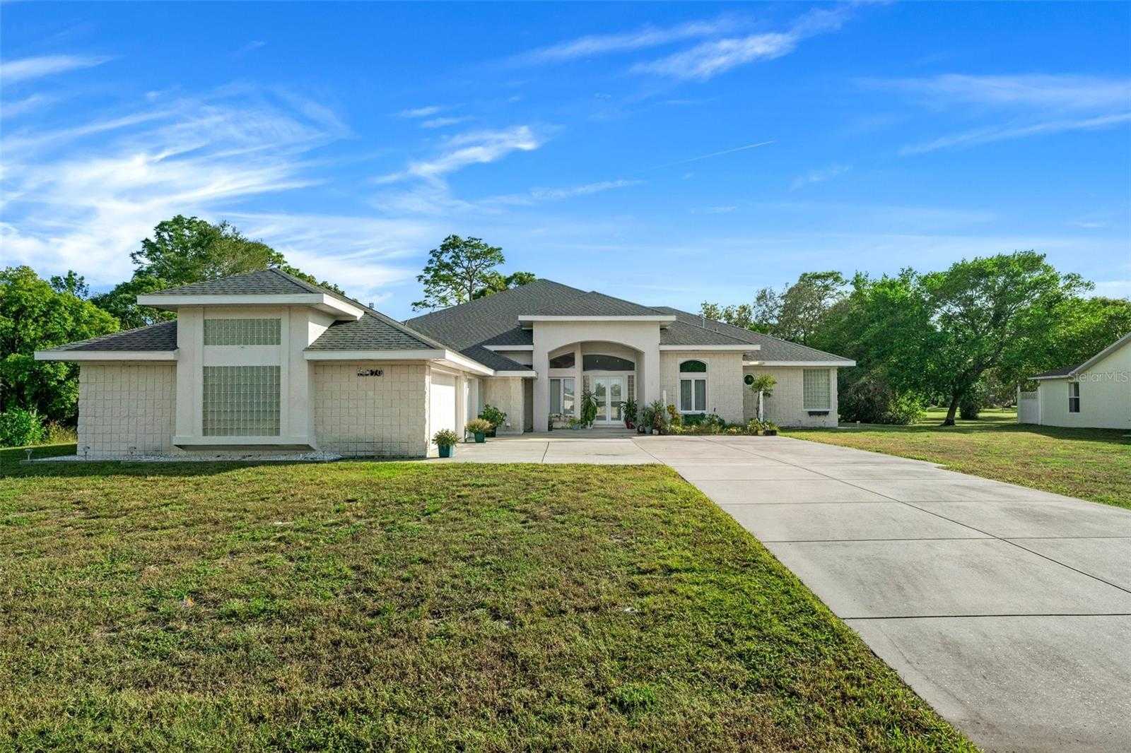 photo 2: 10170 LORETTO STREET, SPRING HILL FL 34608