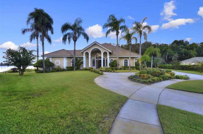 photo 1: 1712 LAKE ROBERTS COURT, WINDERMERE FL 34786