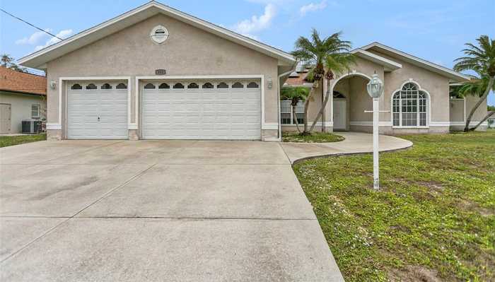 photo 1: 924 TEXAS STREET, ENGLEWOOD FL 34223