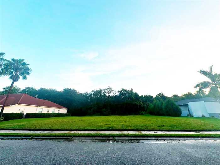 photo 2: 10139 WOODBORNE PLACE, BRADENTON FL 34202