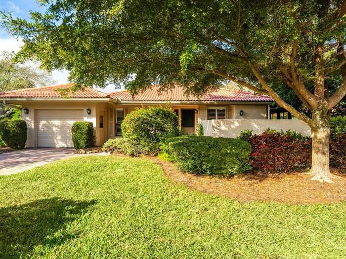 photo 1: 4920 KESTRAL PARK CIRCLE Unit 11, SARASOTA FL 34231