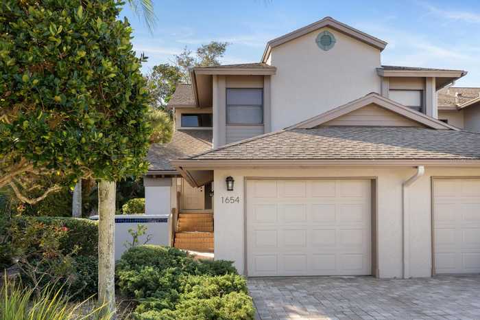 photo 2: 1654 STARLING DRIVE Unit 201, SARASOTA FL 34231