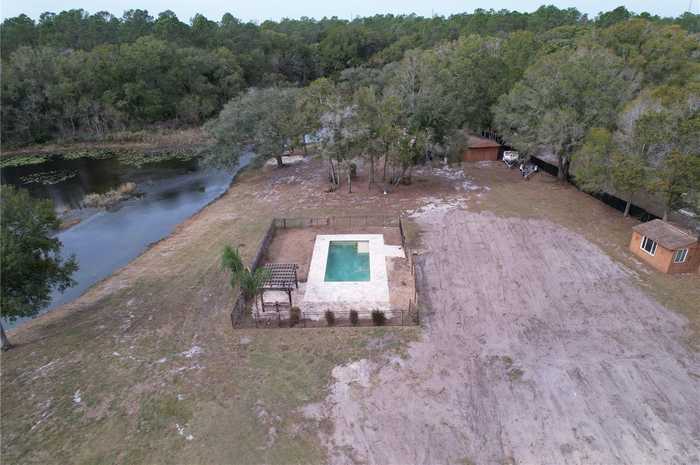 photo 1: 18904 MERRY LANE, LUTZ FL 33548