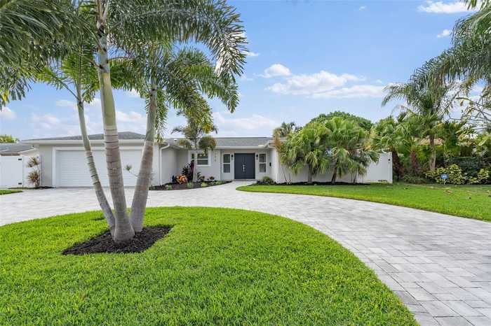 photo 1: 170 98TH AVENUE N, ST PETERSBURG FL 33702