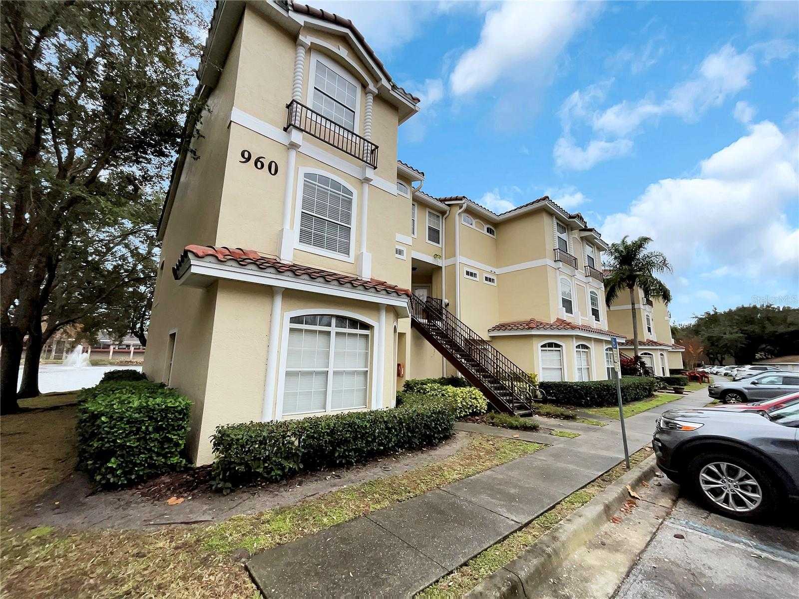 photo 1: 960 MOORING AVENUE Unit 201, ALTAMONTE SPRINGS FL 32714