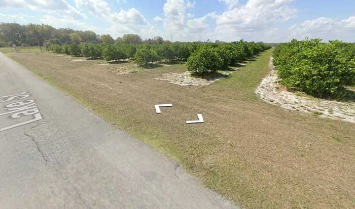 photo 2: LAKE STREET, UMATILLA FL 32784