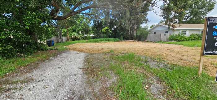 photo 2: 1320 OVERLEA STREET, CLEARWATER FL 33755