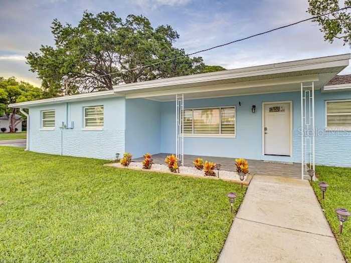 photo 2: 5151 DUHME ROAD, ST PETERSBURG FL 33708