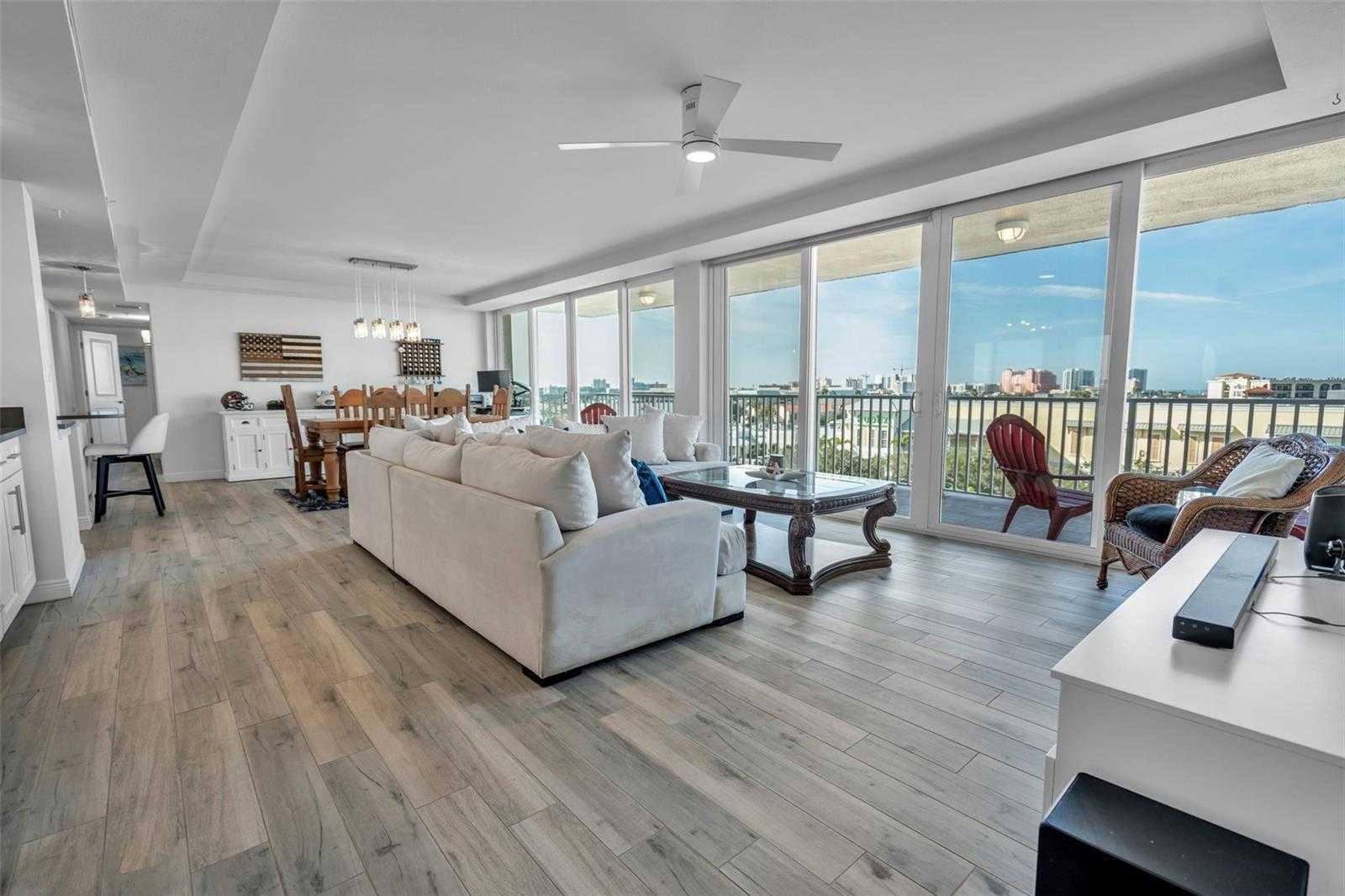 photo 3: 223 ISLAND WAY Unit 7H, CLEARWATER FL 33767