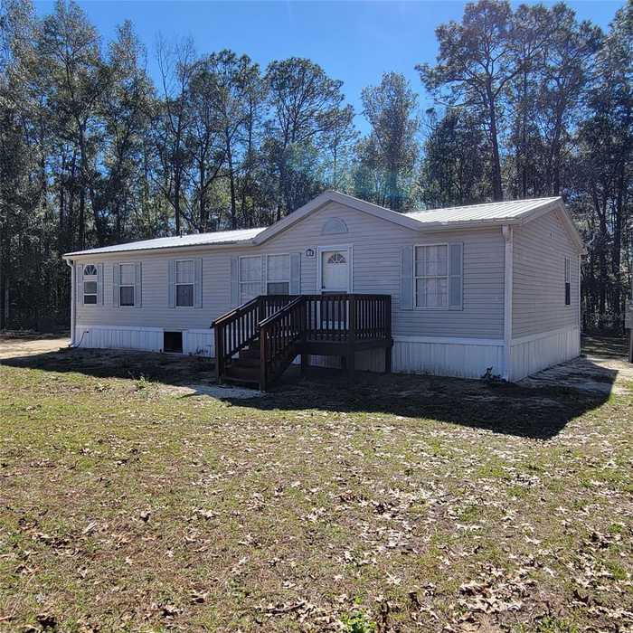 photo 1: 14210 NE 50TH PLACE, WILLISTON FL 32696