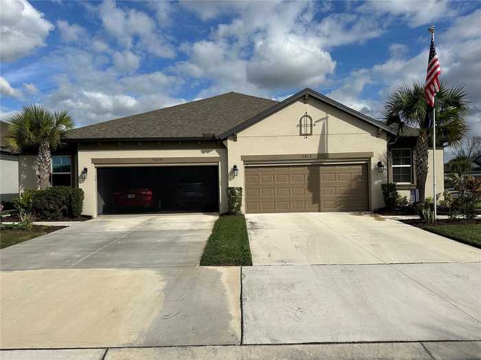 photo 2: 5813 FIORE DRIVE, BRADENTON FL 34208