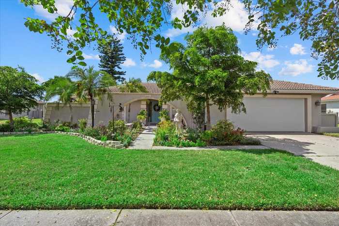 photo 2: 6684 EASTON DRIVE, SARASOTA FL 34238