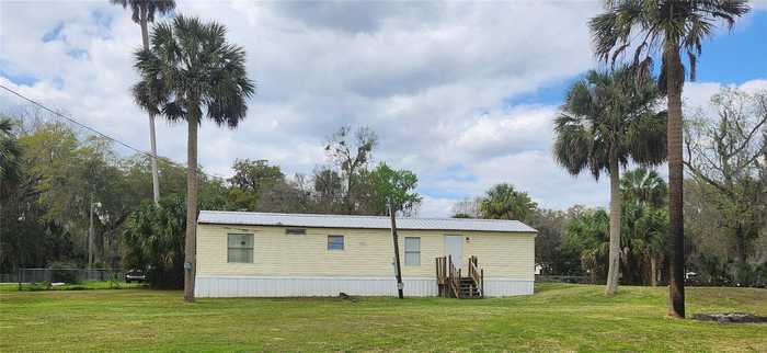 photo 1: 2122 CR 426, LAKE PANASOFFKEE FL 33538