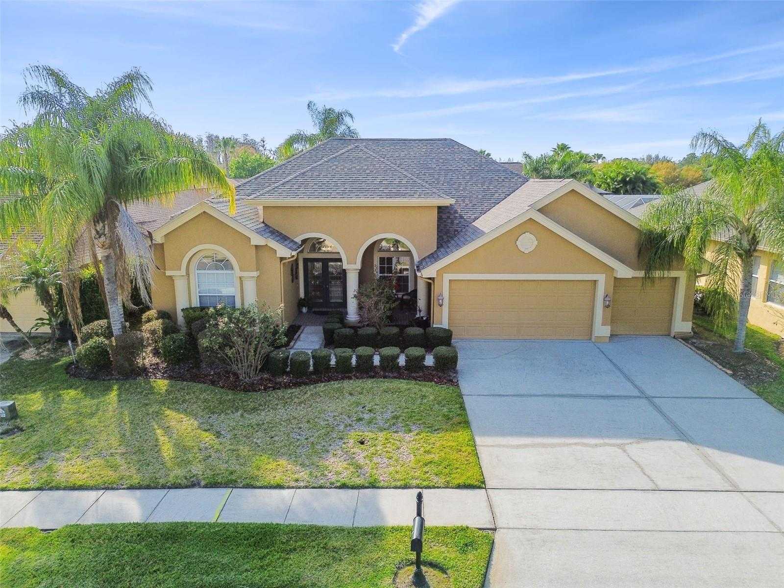 photo 3: 23523 GRACEWOOD CIRCLE, LAND O LAKES FL 34639