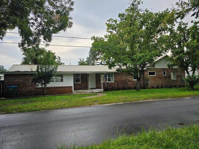 photo 1: 310 NE 2ND AVENUE, TRENTON FL 32693