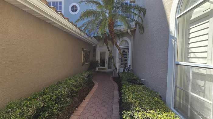 photo 2: 1648 LAGO VISTA BOULEVARD, PALM HARBOR FL 34685