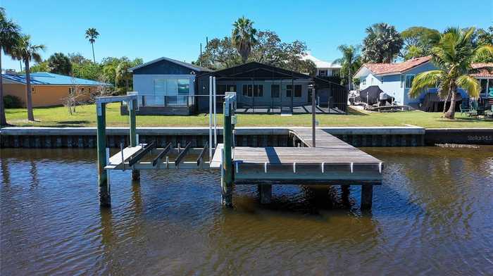 photo 1: 828 BAYSHORE DRIVE, TARPON SPRINGS FL 34689