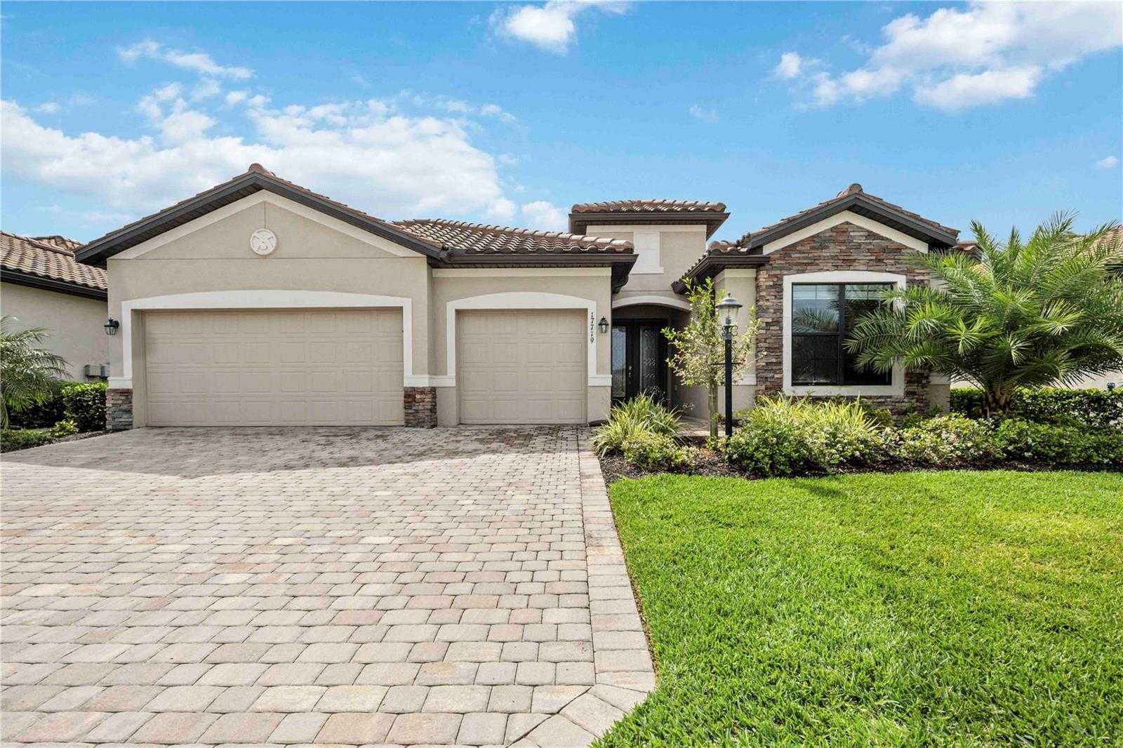 photo 3: 17719 POLO TRAIL, BRADENTON FL 34211