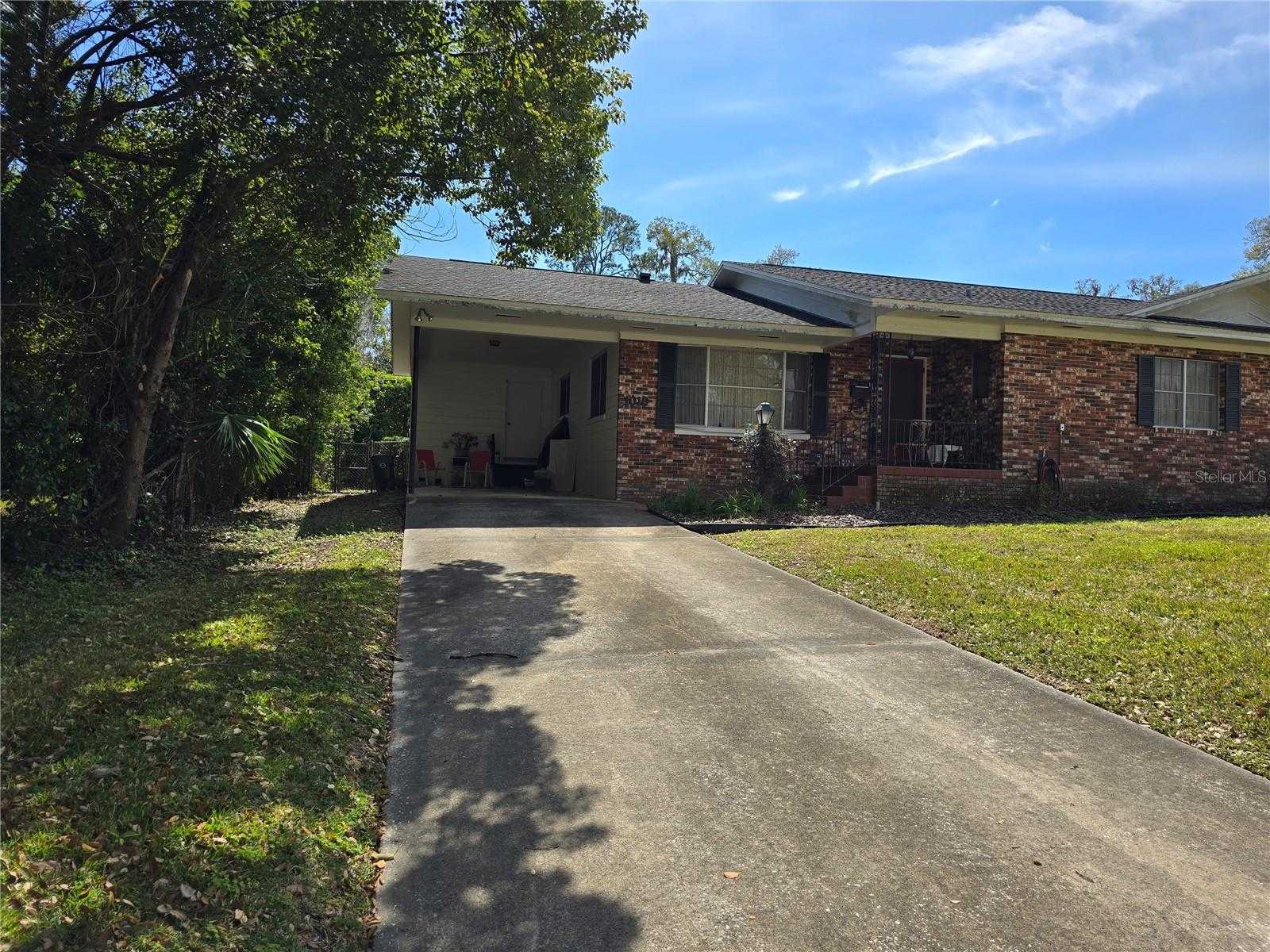 photo 3: 305 SE 10TH AVENUE, OCALA FL 34471