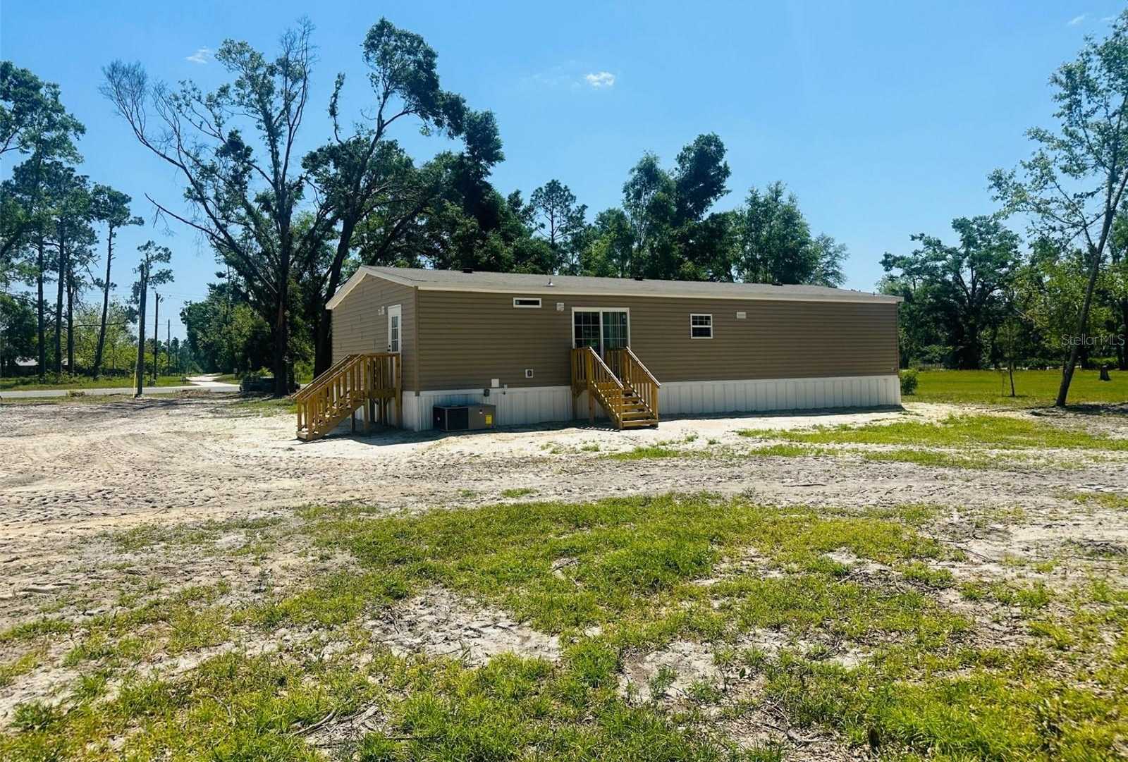 photo 3: 22750 112TH TERRACE, LIVE OAK FL 32060