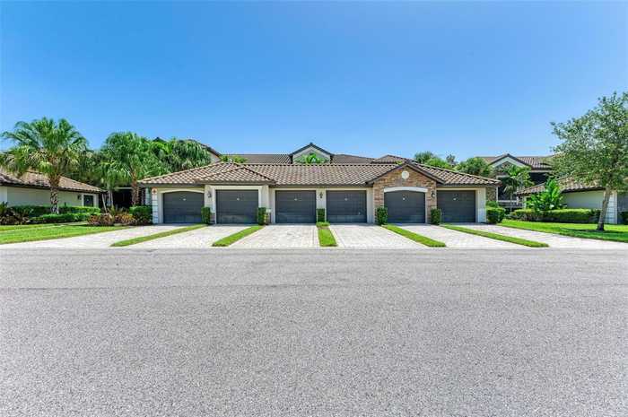 photo 2: 5538 PALMER CIRCLE Unit 206, BRADENTON FL 34211