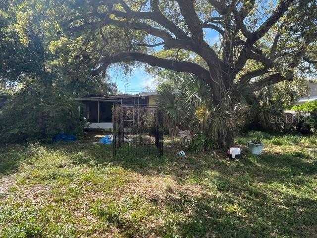 photo 2: 1518 S CHURCH AVENUE, TAMPA FL 33629