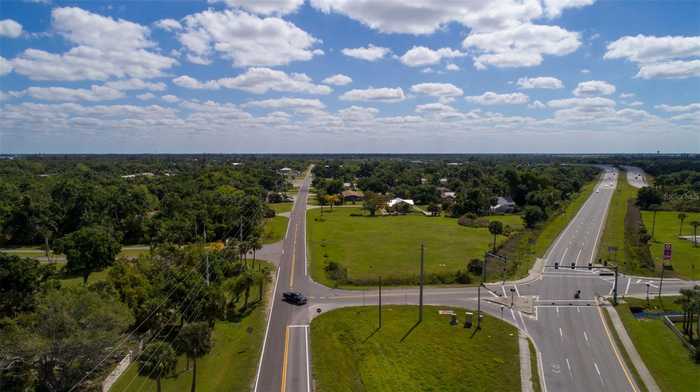 photo 6: 25229 MARION AVENUE, PUNTA GORDA FL 33950