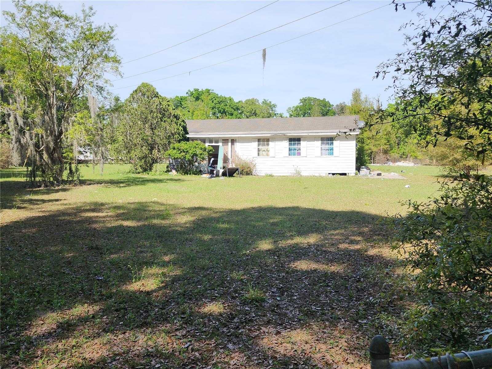 photo 1: 2607 NE 140TH STREET, CITRA FL 32113