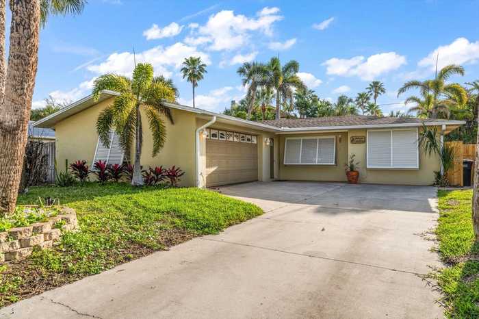 photo 2: 865 BRUCE AVENUE, CLEARWATER FL 33767