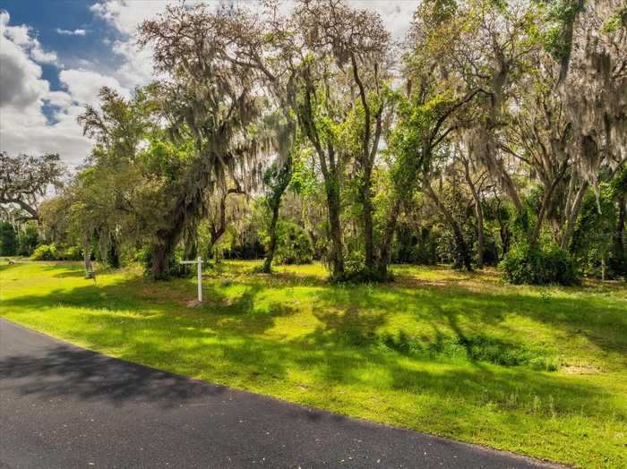 photo 2: 3118 BRIGHT LAKE CIRCLE Unit lot 59, LEESBURG FL 34748