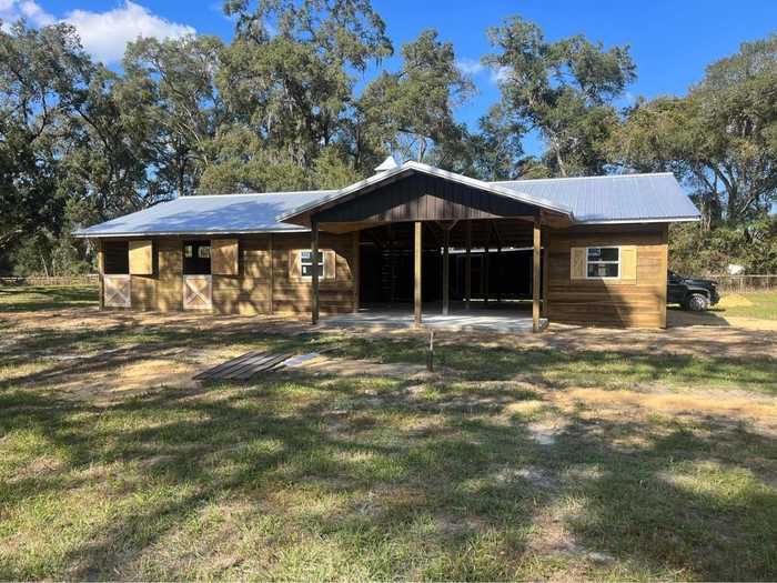 photo 2: 8301 NW 150TH AVENUE, MORRISTON FL 32668