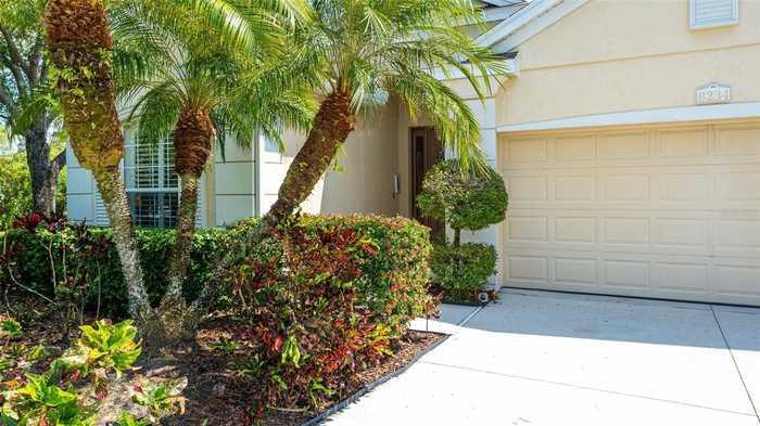 photo 2: 8234 INDIGO RIDGE TERRACE, UNIVERSITY PARK FL 34201