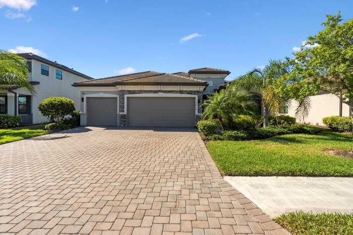 photo 1: 11412 AUTUMN LEAF WAY, BRADENTON FL 34212