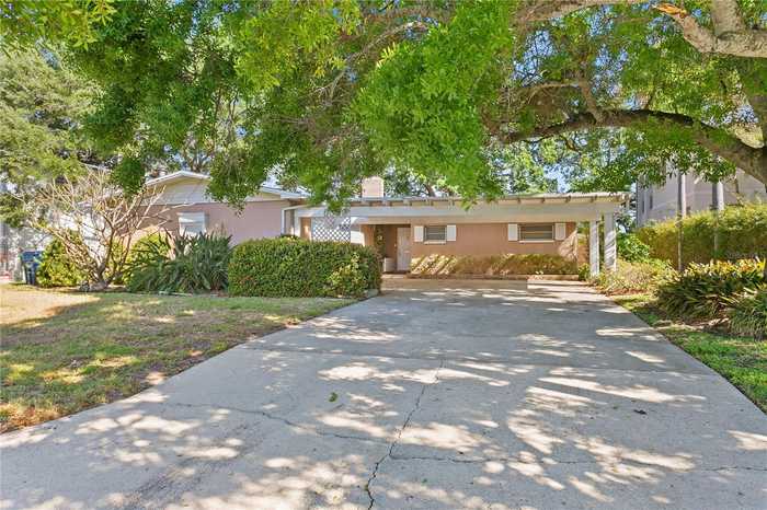 photo 2: 5009 W SPRING LAKE DRIVE, TAMPA FL 33629